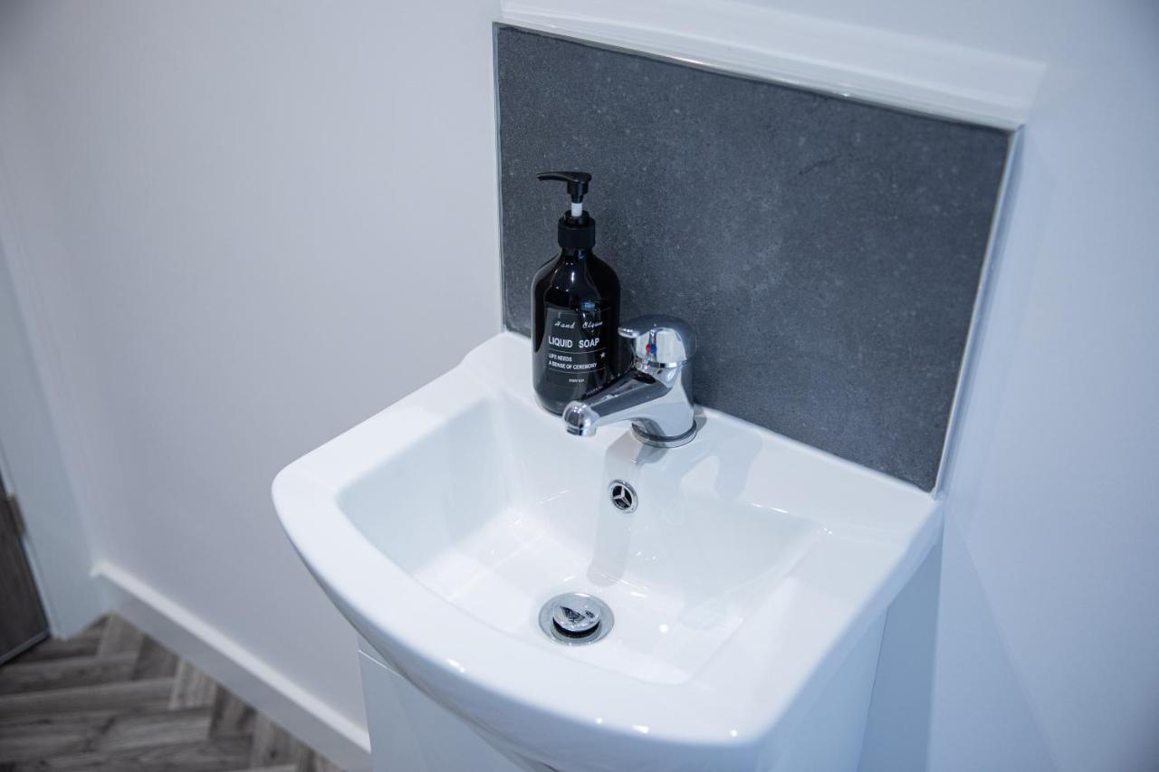 Stylish & Contemporary 2-Bed Townhouse - Parking - Wi-Fi - Netflix Apartment Worksop Luaran gambar