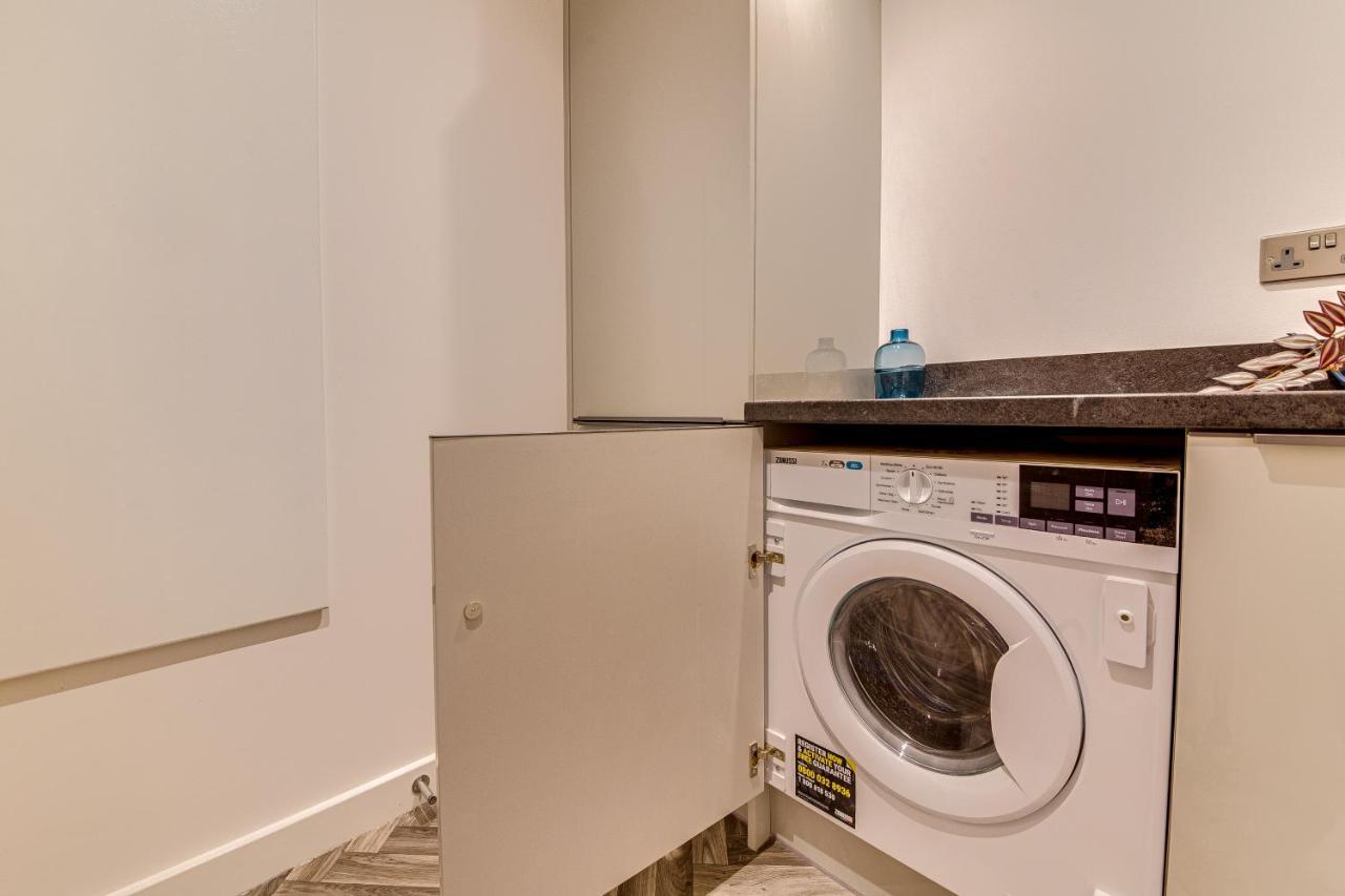 Stylish & Contemporary 2-Bed Townhouse - Parking - Wi-Fi - Netflix Apartment Worksop Luaran gambar