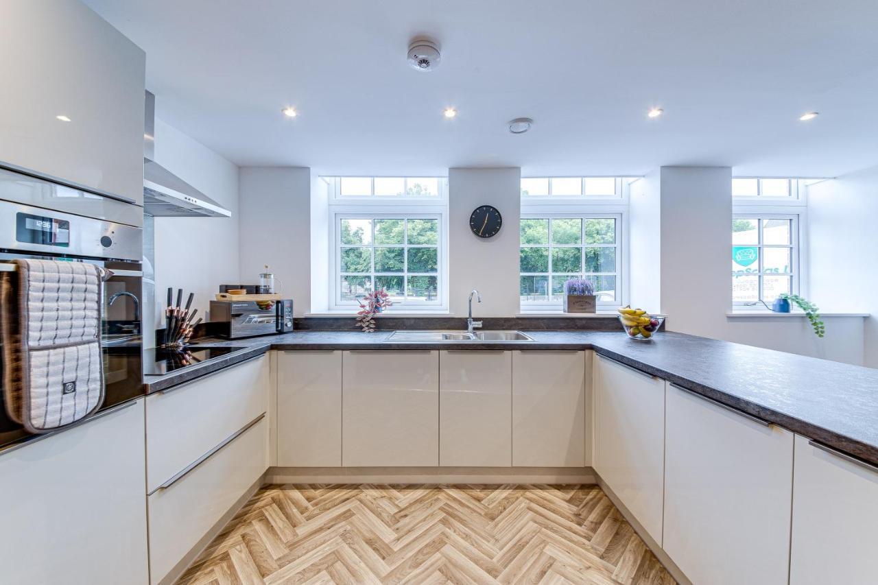 Stylish & Contemporary 2-Bed Townhouse - Parking - Wi-Fi - Netflix Apartment Worksop Luaran gambar