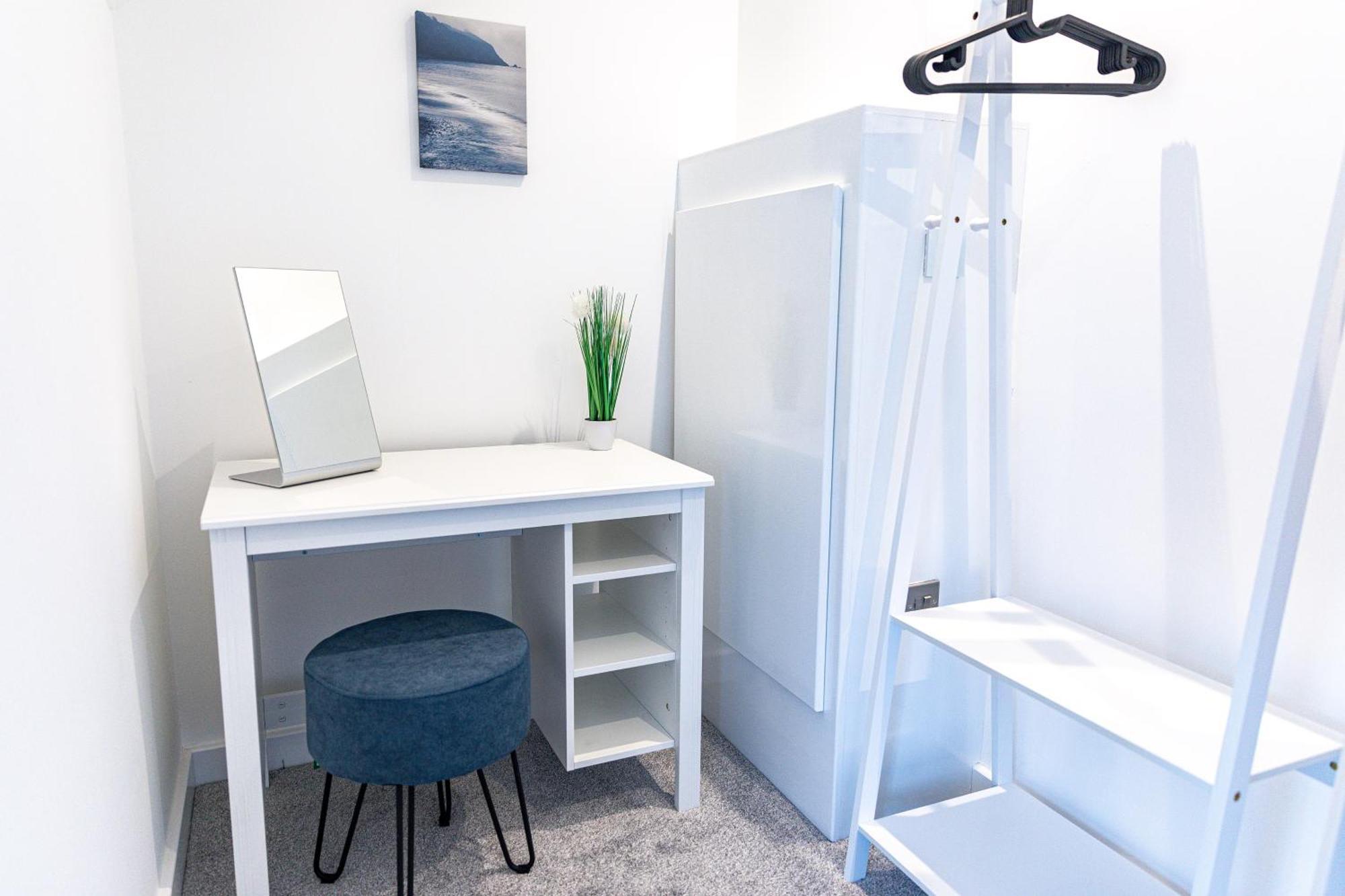 Stylish & Contemporary 2-Bed Townhouse - Parking - Wi-Fi - Netflix Apartment Worksop Luaran gambar