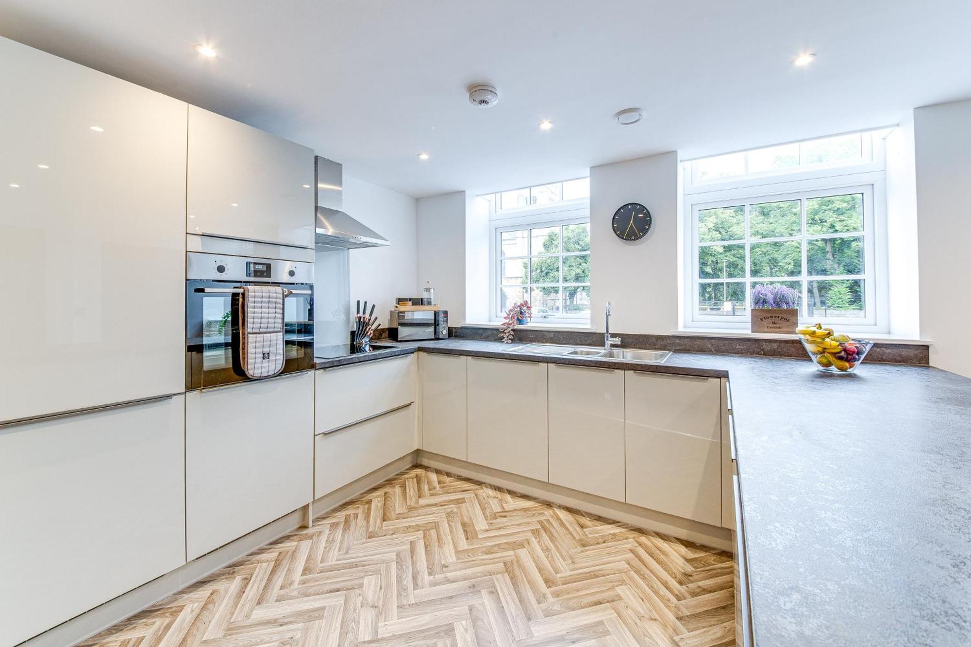 Stylish & Contemporary 2-Bed Townhouse - Parking - Wi-Fi - Netflix Apartment Worksop Luaran gambar